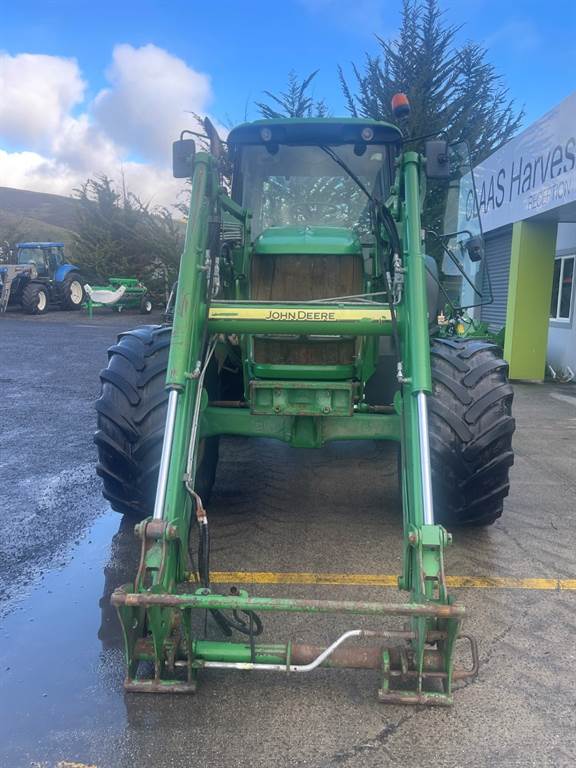 2010 John Deere 6534