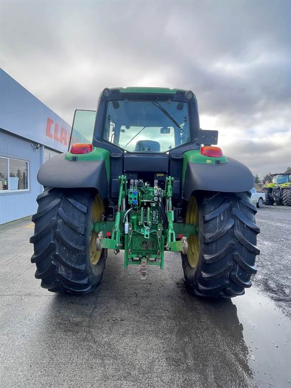 2010 John Deere 6534