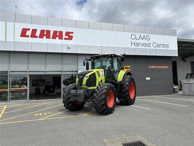 2015 CLAAS AXION 810