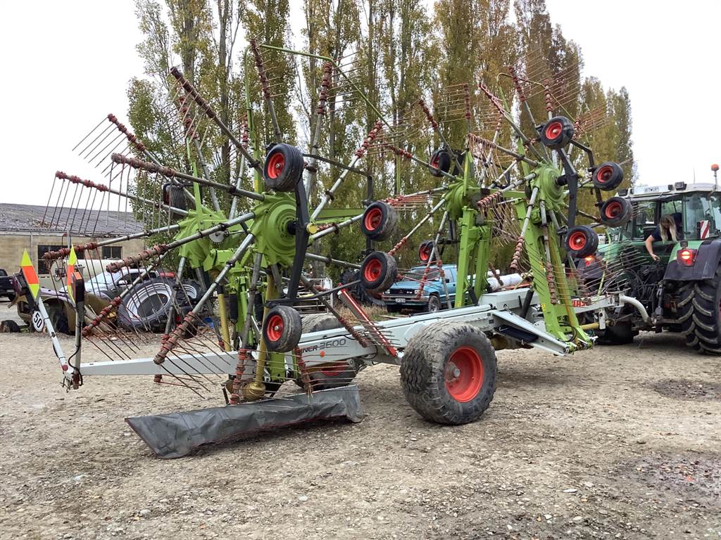 2016 CLAAS LINER 3600