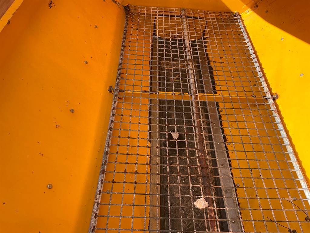 2005 SAM 3.25 Tonne