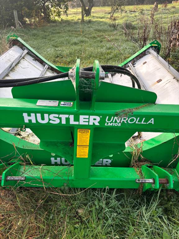 2022 Hustler Unrolla LM105