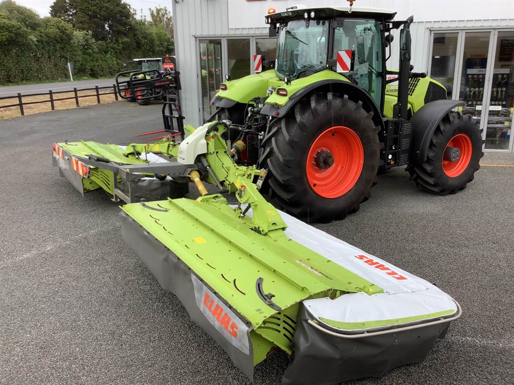 2016 Claas Disco 9200 C Contour Butterfly Disc Mower