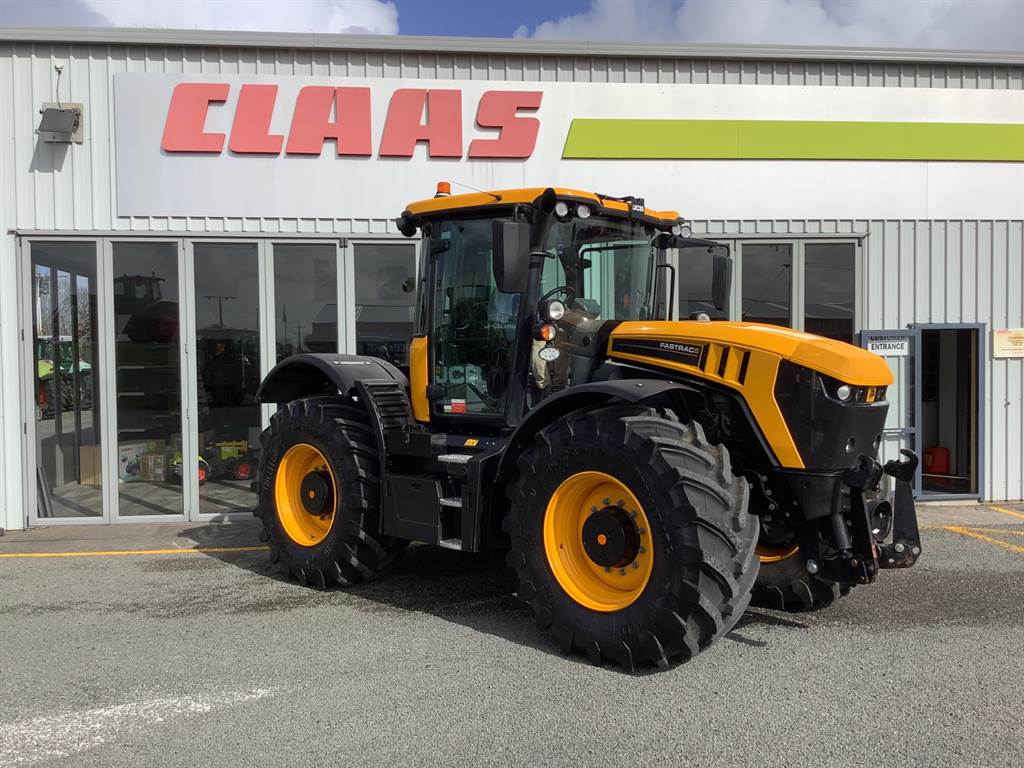 2022 JCB FASTRAC 4220