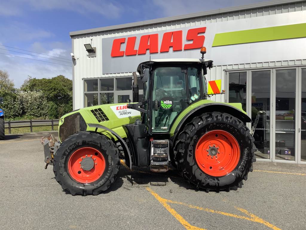 2017 Claas Arion 640