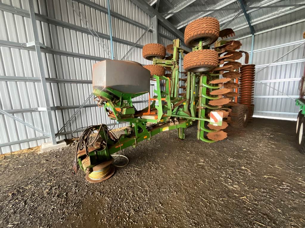 2023 Vaderstad TD400 image 5