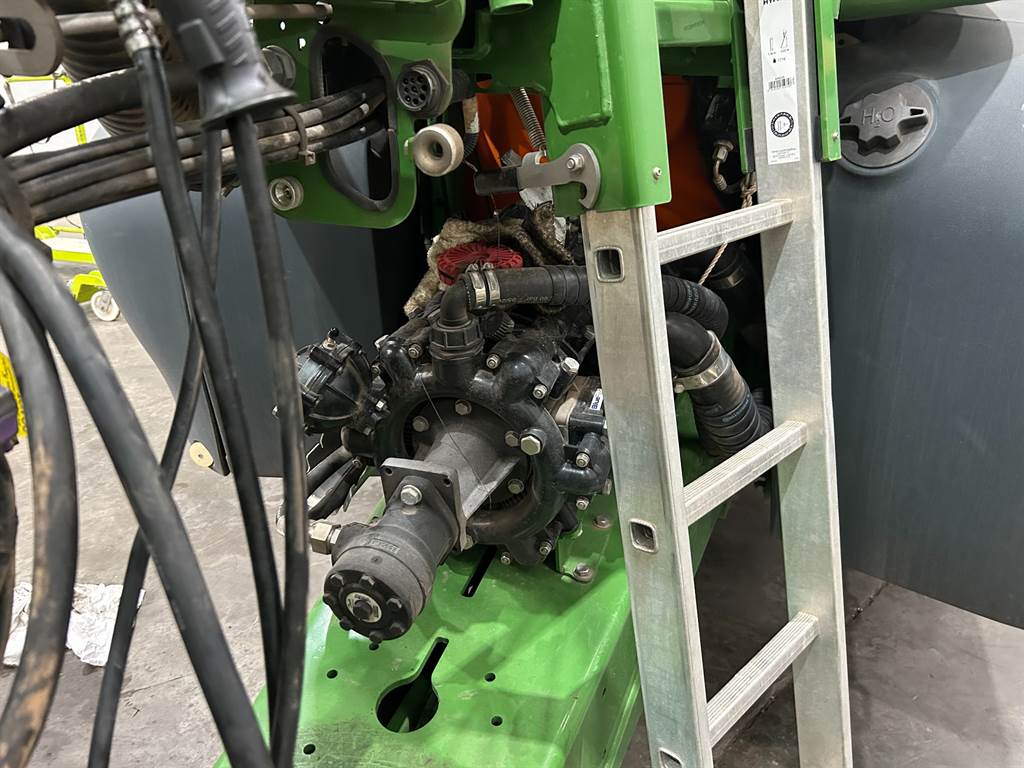 2021 AMAZONE UX6200 Super image 8