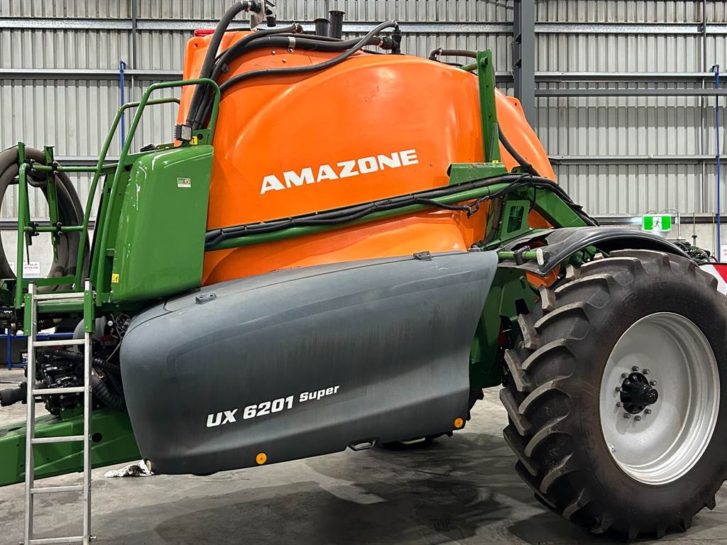 2021 AMAZONE UX6200 Super image 2