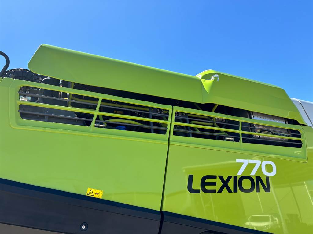 2016 CLAAS LEXION 770TT
