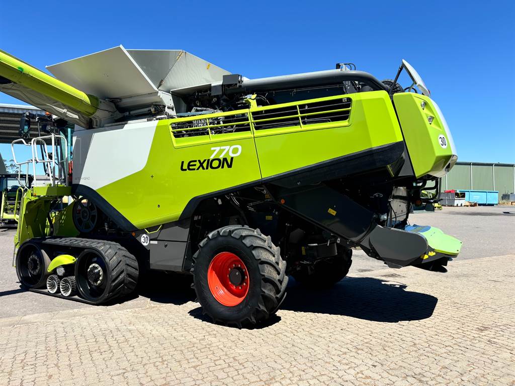 2016 CLAAS LEXION 770TT