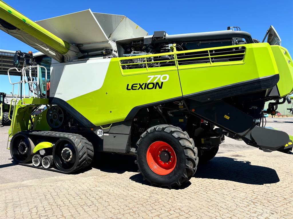 2016 CLAAS LEXION 770TT