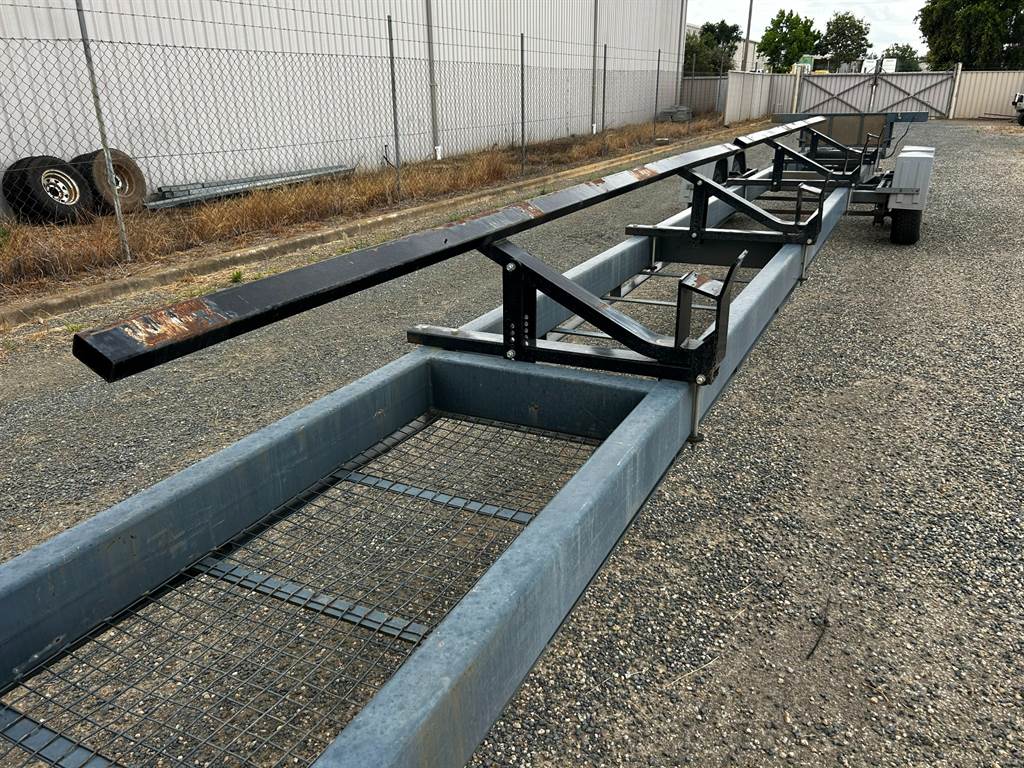 2016 Leith Comb Trailer 35ft Vario