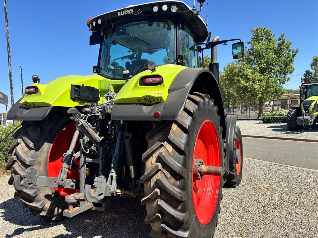 2020 CLAAS AXION 950 image 3