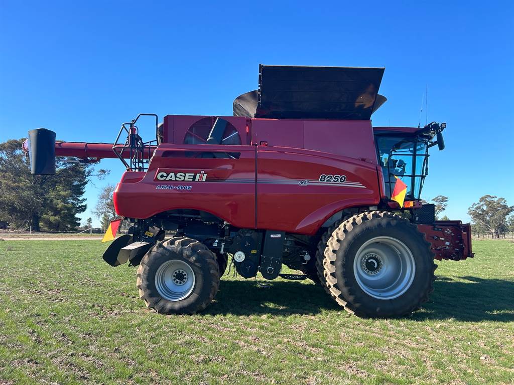 2022 CASE IH 8250 image 9
