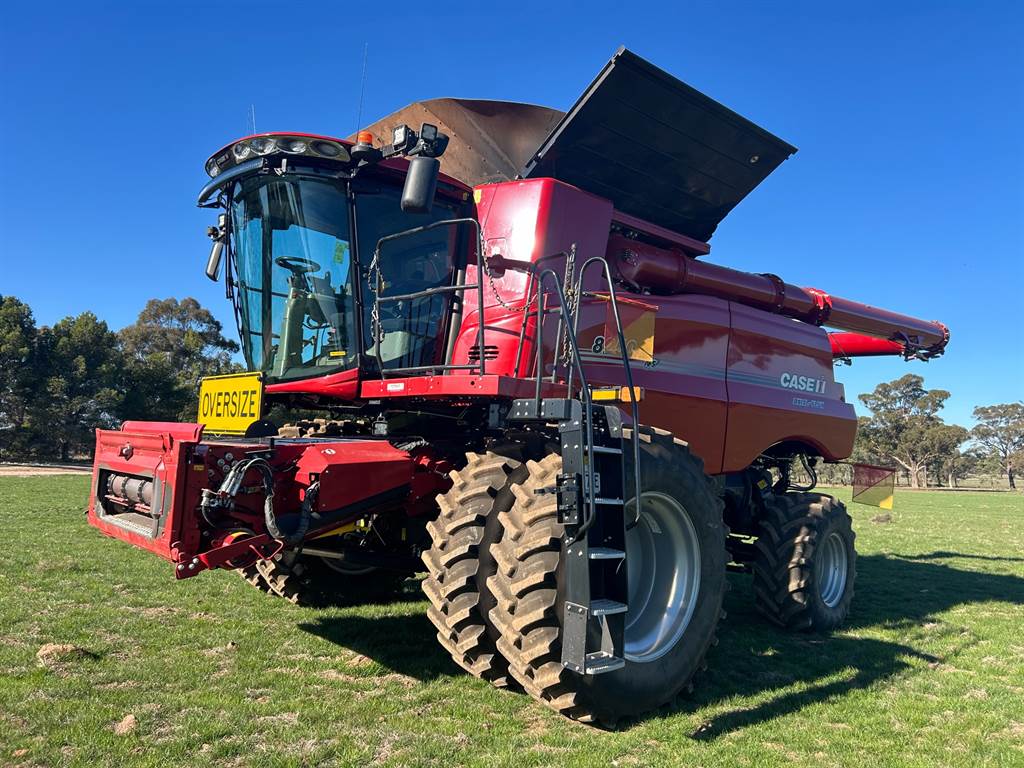 2022 CASE IH 8250 image 3