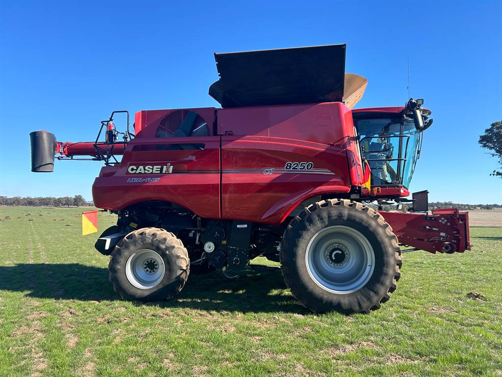 2022 CASE IH 8250 image 5