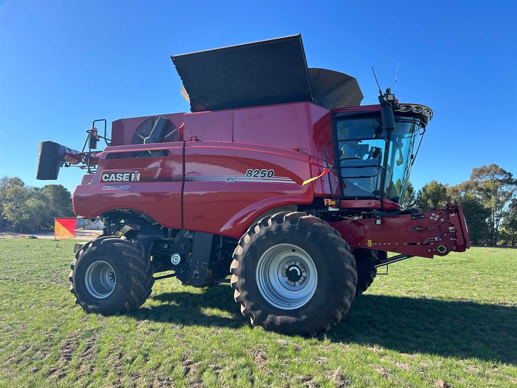 2021 CASE IH 8250 image 8