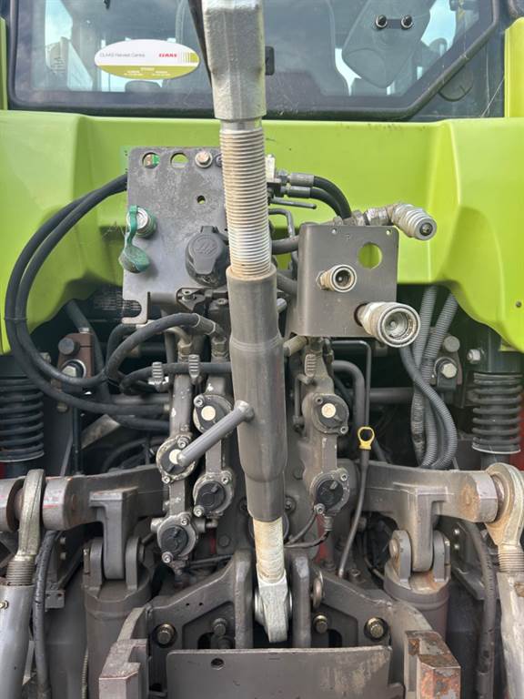 2009 CLAAS ARION 630