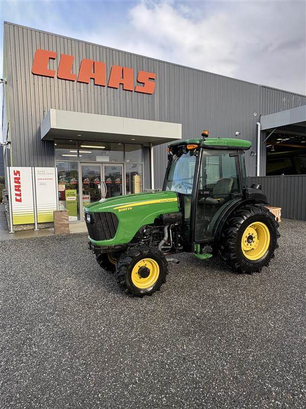 2010 John Deere 5083E