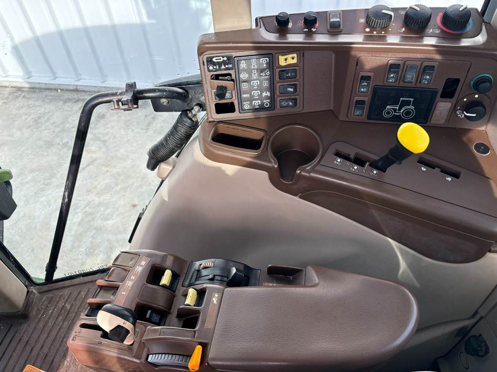 2004 John Deere 6920S